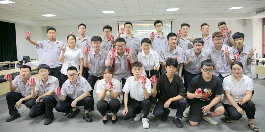 2020屆頂崗實(shí)習(xí)生座談會在國茂股份精彩進(jìn)行 2020屆頂崗實(shí)習(xí)生座談會在國茂股份精彩進(jìn)行